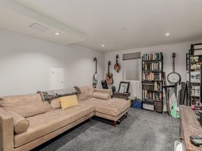 Undisclosed Address #3701458, Denver CO 80207