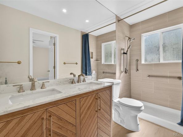 978 S Potomac Way, Aurora CO 80012