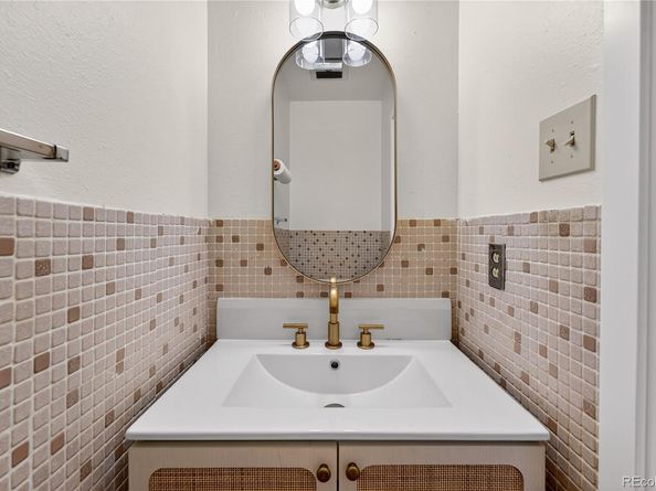 978 S Potomac Way, Aurora CO 80012