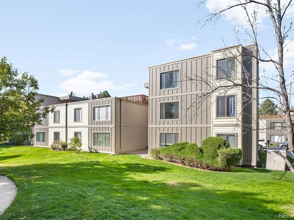 2525 S Dayton Way 2005, Denver CO 80231