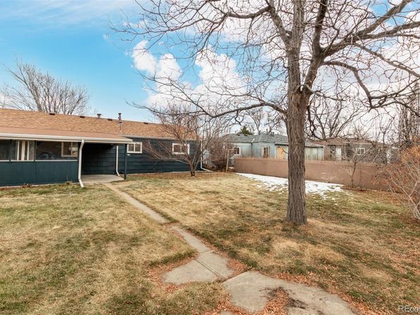 821 Victor Street, Aurora CO 80011