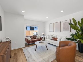 1263 N Akron Street, Aurora CO 80010