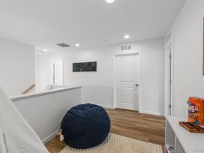 1263 N Akron Street, Aurora CO 80010