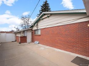 418 S Wheeling Way, Aurora CO 80012