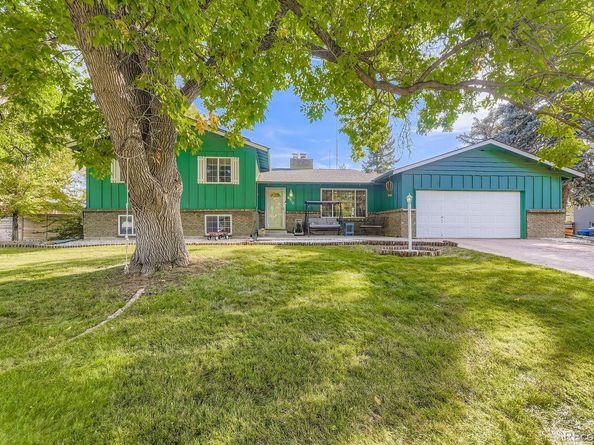 6910 W Floyd Avenue, Lakewood CO 80227