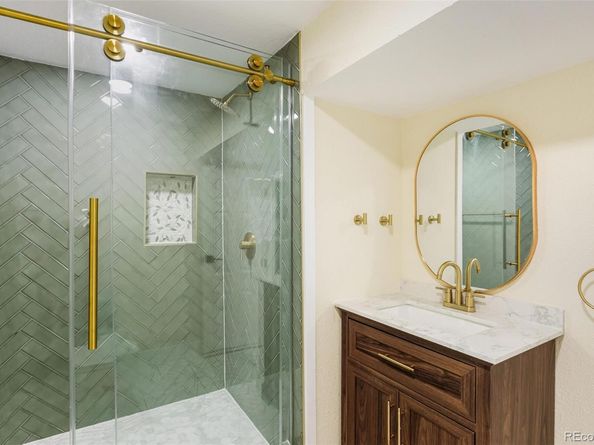 6708 W Portland Avenue, Littleton CO 80128