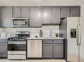 2100 N Franklin Street 20, Denver CO 80205