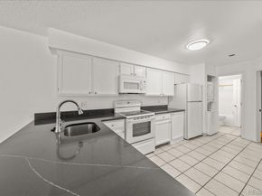 932 S Dearborn Way 4, Aurora CO 80012