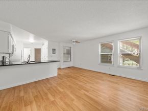 932 S Dearborn Way 4, Aurora CO 80012
