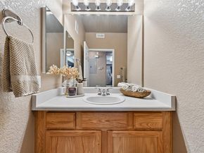22920 E Roxbury Drive E, Aurora CO 80016