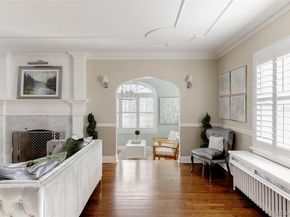 5525 E 17th Avenue Parkway, Denver CO 80220