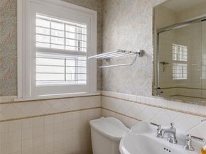 5525 E 17th Avenue Parkway, Denver CO 80220