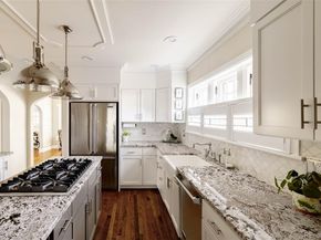 5525 E 17th Avenue Parkway, Denver CO 80220