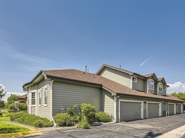 2700 W Greens Place, Littleton CO 80123