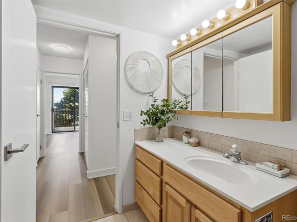 13691 E Marina Drive 408, Aurora CO 80014