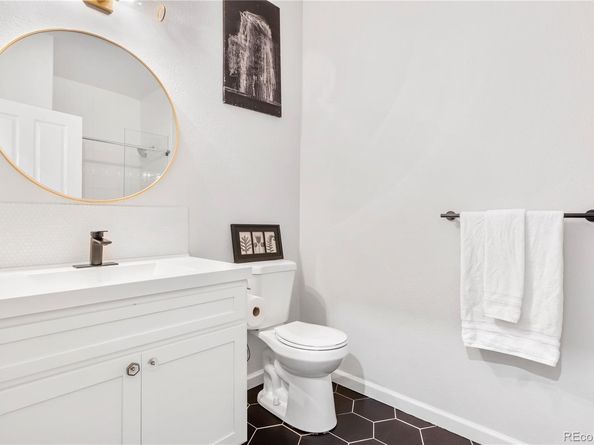 4085 S Crystal Circle 101, Aurora CO 80014