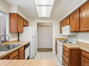 82 S Eagle Circle, Aurora CO 80012
