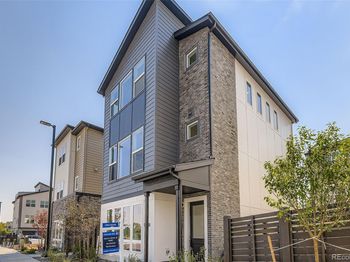11008 E Hinsdale Circle