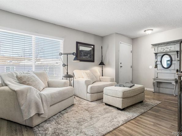 16066 E Ithaca Place B, Aurora CO 80013