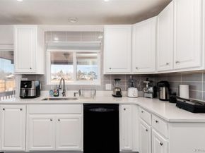 2118 S Mobile Way, Aurora CO 80013