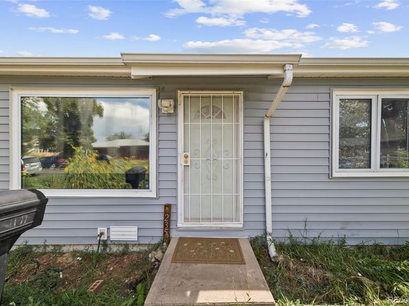 2356 Elmira Street, Aurora CO 80010