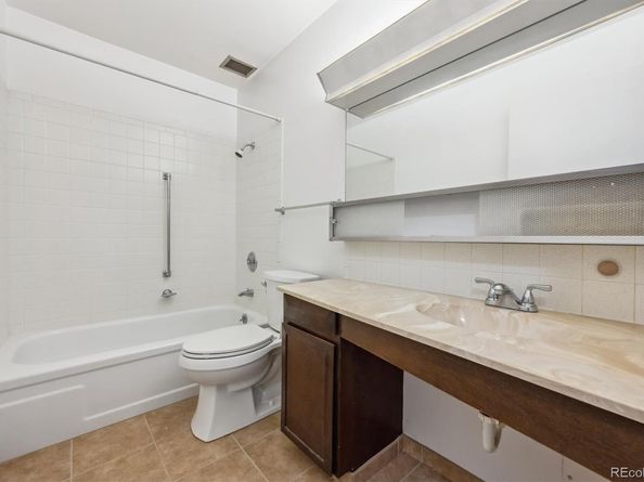 725 S Alton Way 7D, Denver CO 80247