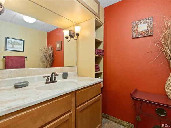 653 Brentwood Street, Lakewood CO 80214