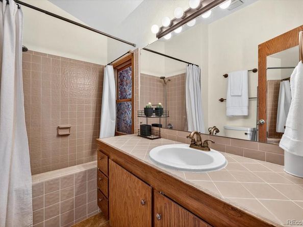 653 Brentwood Street, Lakewood CO 80214