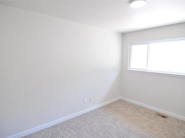 7219 S Vine Street, Centennial CO 80122