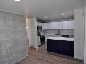 7219 S Vine Street, Centennial CO 80122