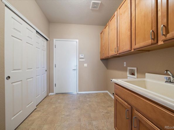 22873 E David Place, Aurora CO 80016