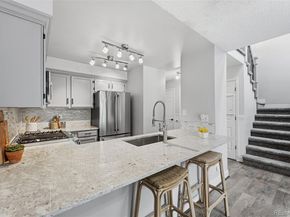 2892 W Long Circle G, Littleton CO 80120