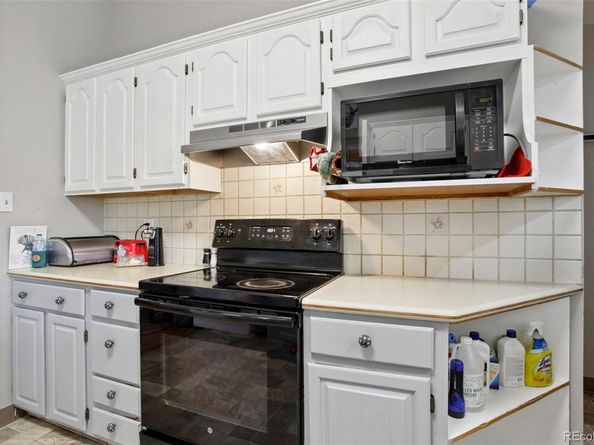 Undisclosed Address #2962405, Denver CO 80219