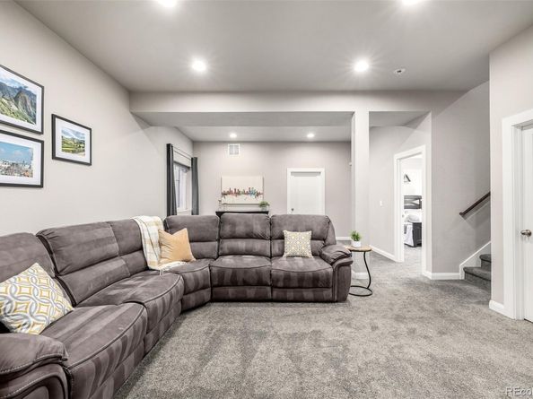 1813 W 67th Avenue, Denver CO 80221