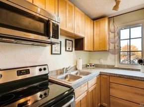 1024 E 14th Avenue 15, Denver CO 80218