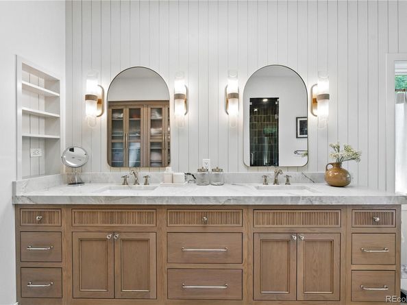 8 Carriage Lane, Cherry Hills Village CO 80121