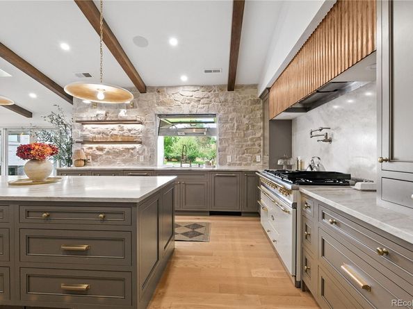 8 Carriage Lane, Cherry Hills Village CO 80121