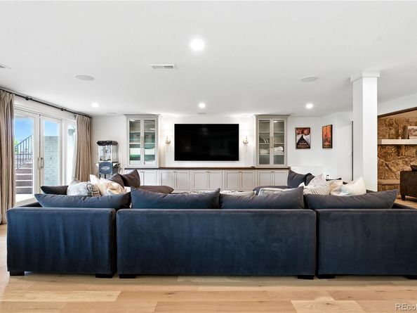 8 Carriage Lane, Cherry Hills Village CO 80121
