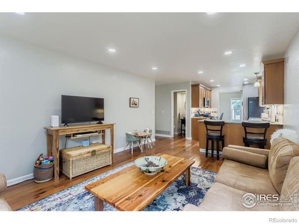 8076 Meadowdale Square, Niwot CO 80503