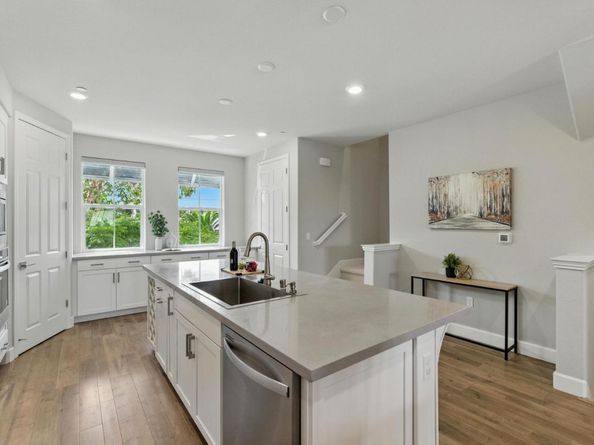 577 Hollow Falls Common, Fremont CA 94539
