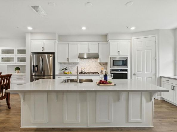 577 Hollow Falls Common, Fremont CA 94539
