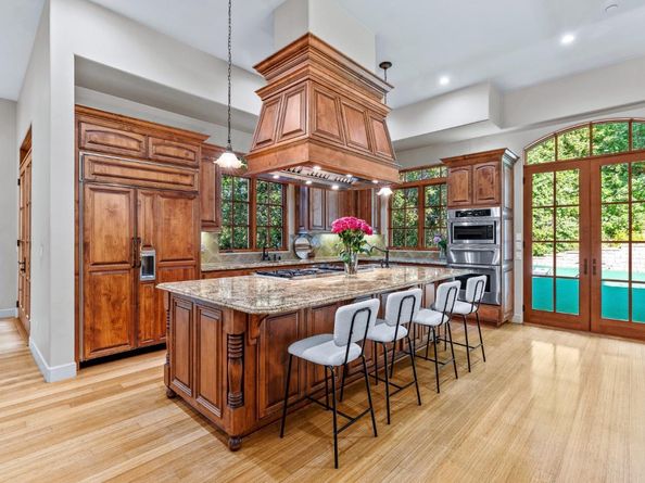 11860 Francemont Drive, Los Altos Hills CA 94022