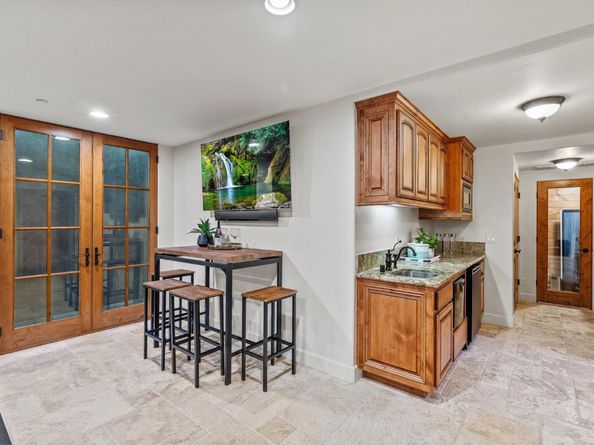 11860 Francemont Drive, Los Altos Hills CA 94022
