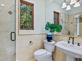11860 Francemont Drive, Los Altos Hills CA 94022