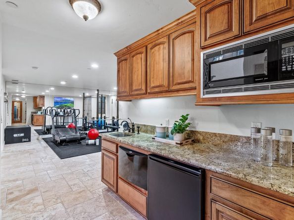 11860 Francemont Drive, Los Altos Hills CA 94022