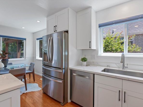 1141 Fairview Avenue, Redwood City CA 94061