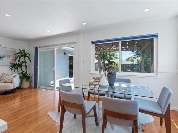 1141 Fairview Avenue, Redwood City CA 94061