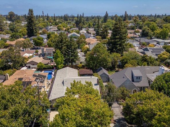 1141 Fairview Avenue, Redwood City CA 94061