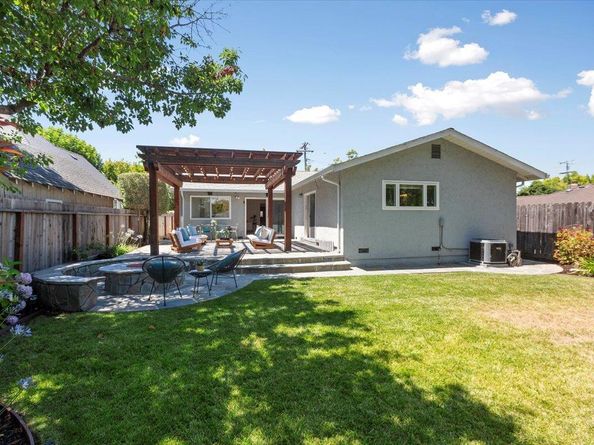 1141 Fairview Avenue, Redwood City CA 94061