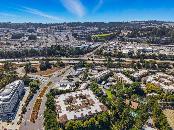 381 Half Moon Lane 213, Daly City CA 94015